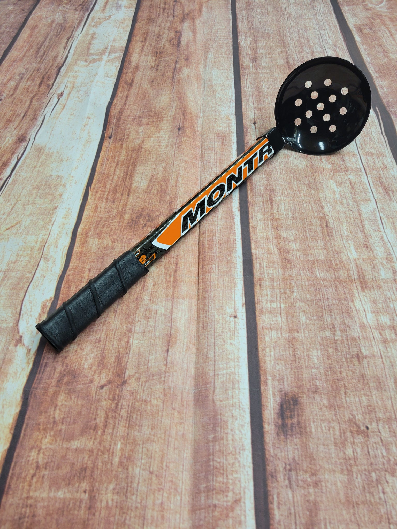 Five-Hole Ice Scoop (short) - Montreal Stick
