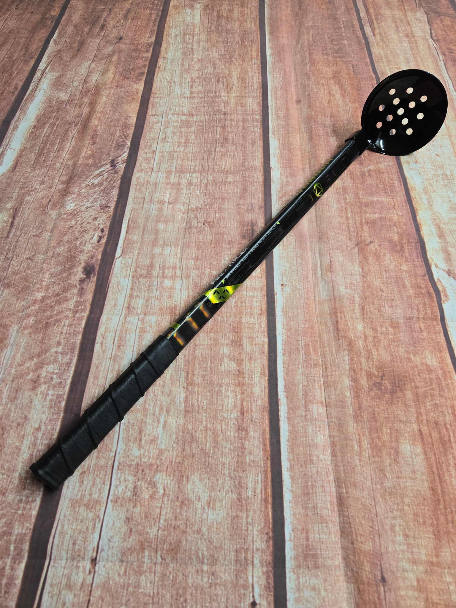 Five-Hole Ice Scoop (long) - Bauer Stick