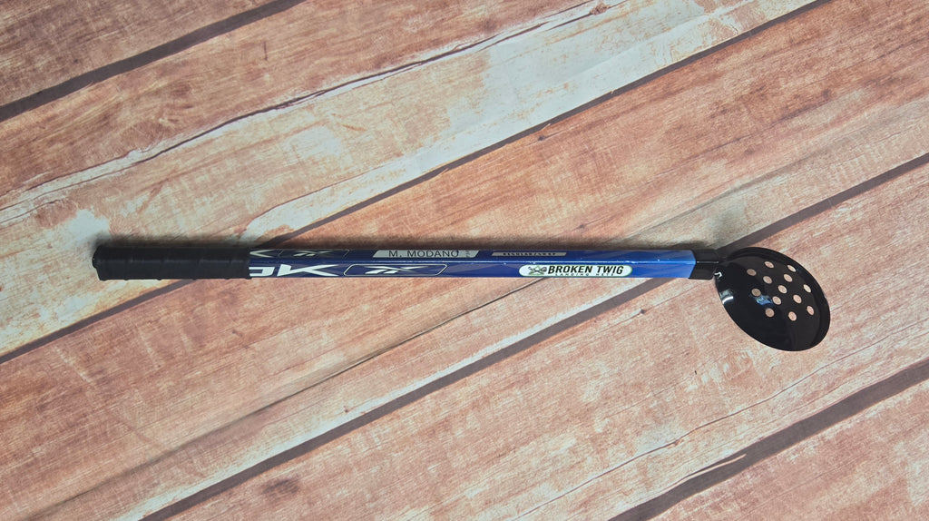 Five-Hole Ice Scoop (long) - Reebok Stick