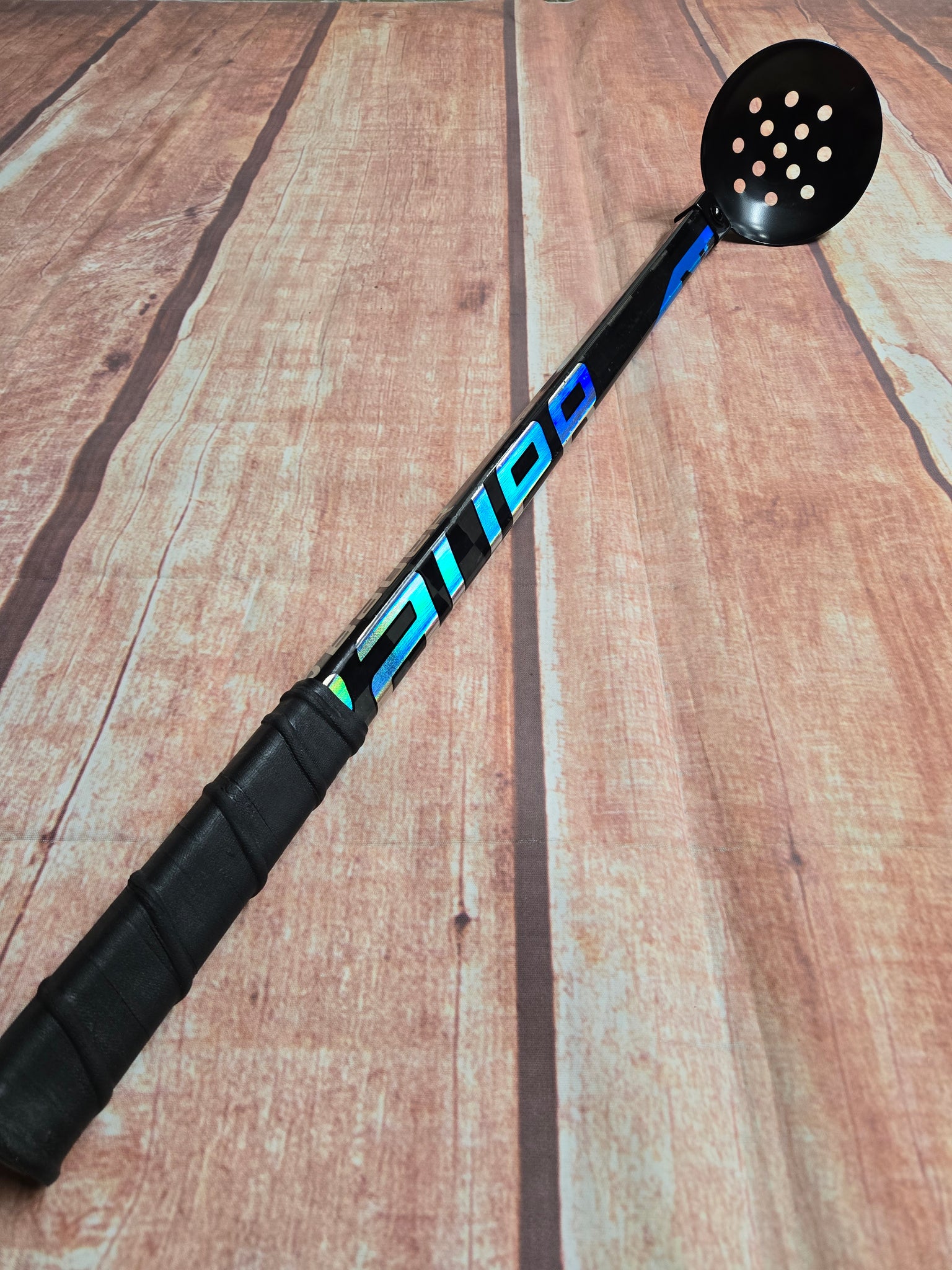 Five-Hole Ice Scoop (long) - Bauer Stick